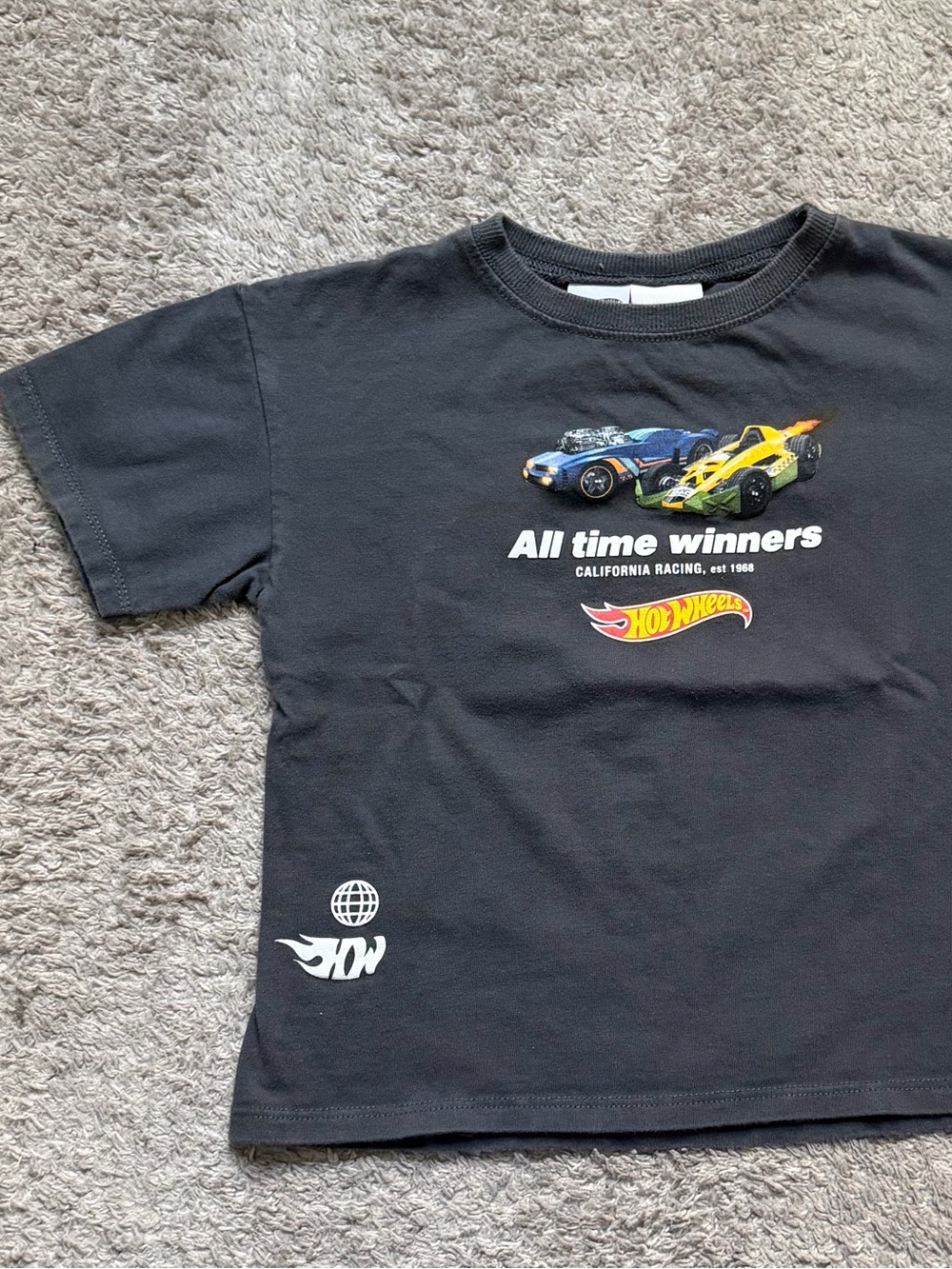 Zara Kids Hot Wheels Dark Gray Graphic Tee size 6 fits like 4T-5T
